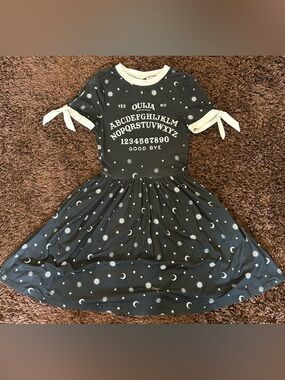 Women’s Black Unique Vintage brand Ouija Tie-Sleeve Dress W/Pockets